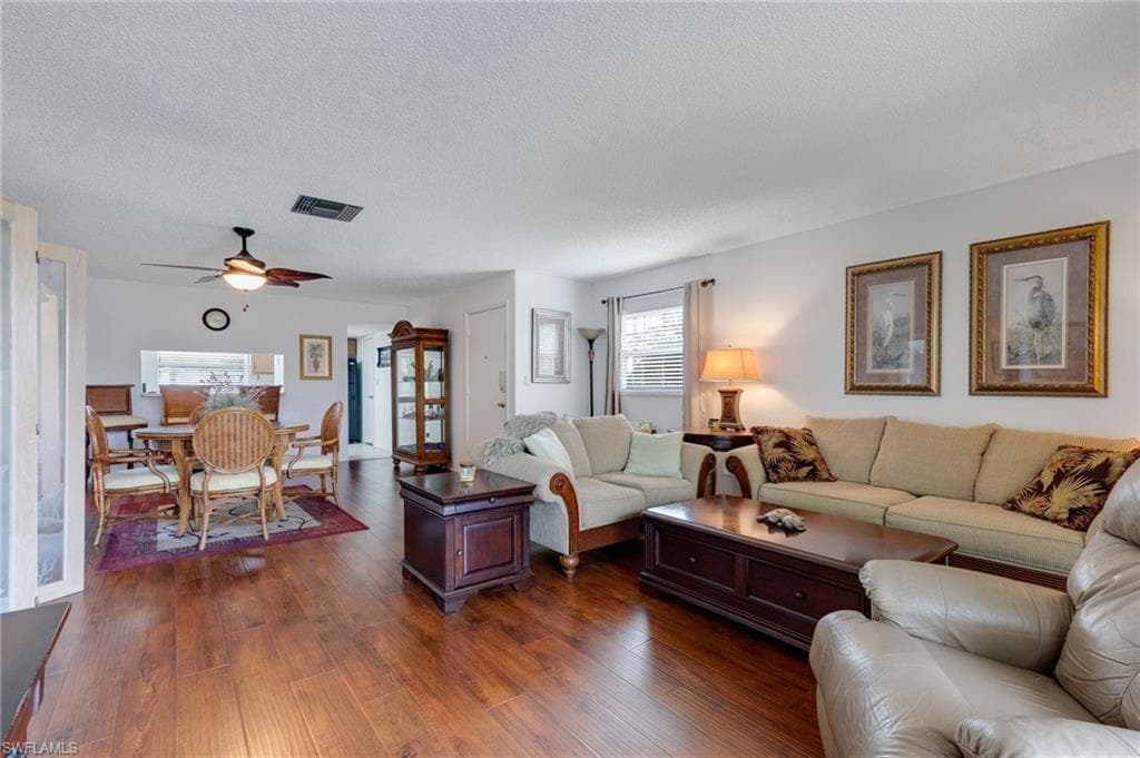 7056 Nantucket CIR 8-9