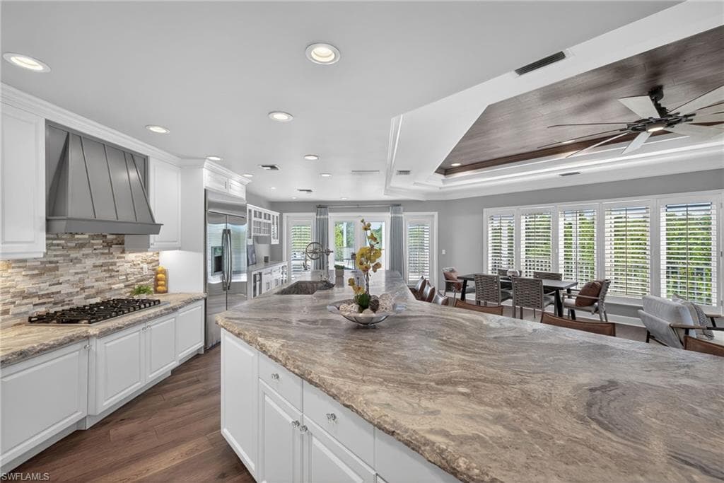 1180 Blue Hill Creek DR-18