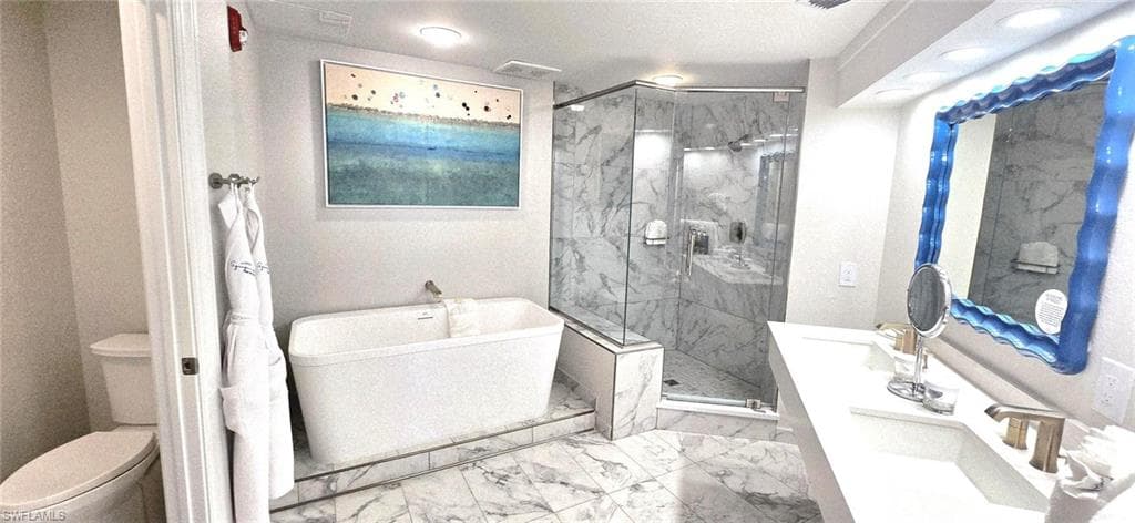 200 Estero BLVD 206-16