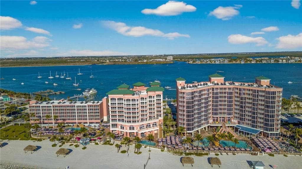 200 Estero BLVD 206-34