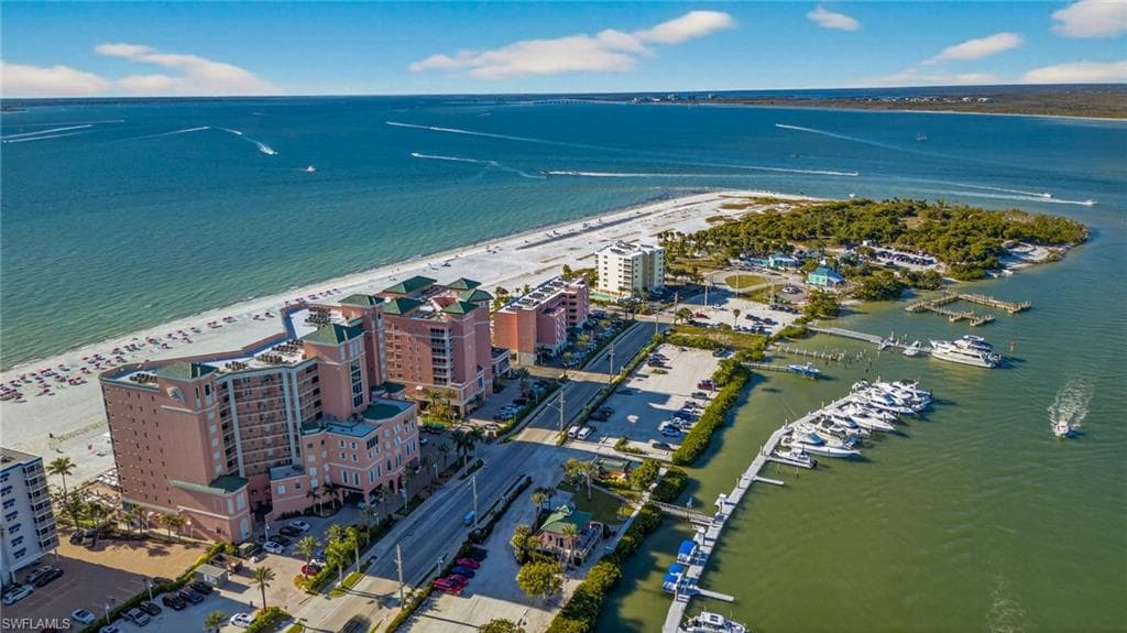 200 Estero BLVD 206-37