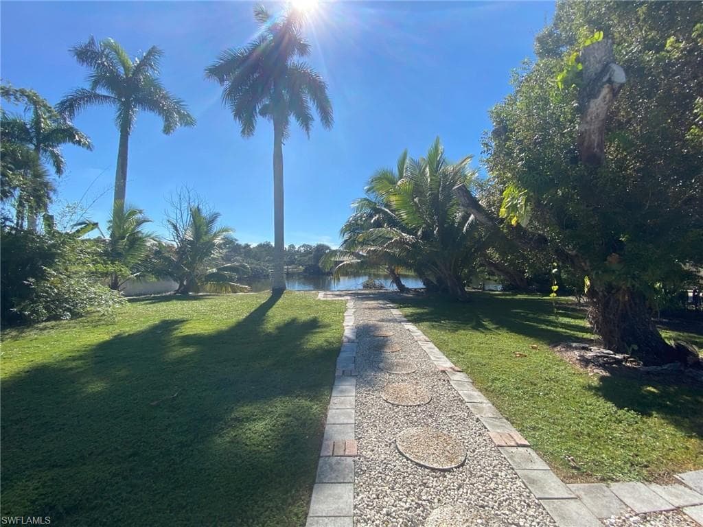 22 Constitution DR-12