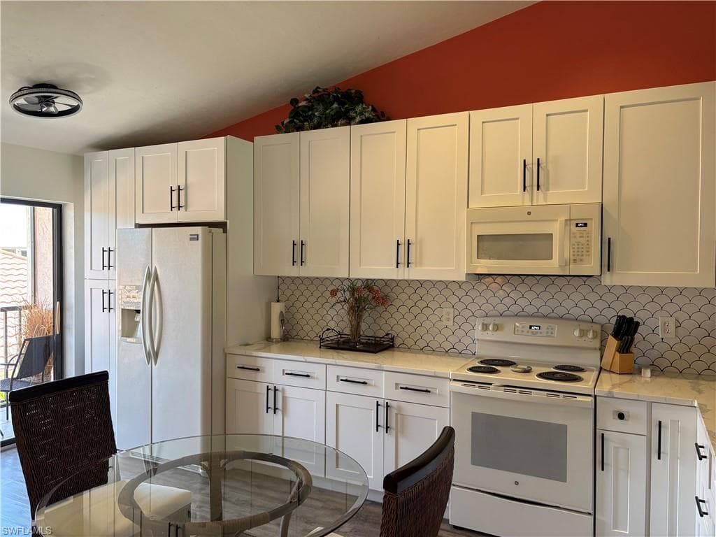 13120 Cross Creek BLVD 208-10