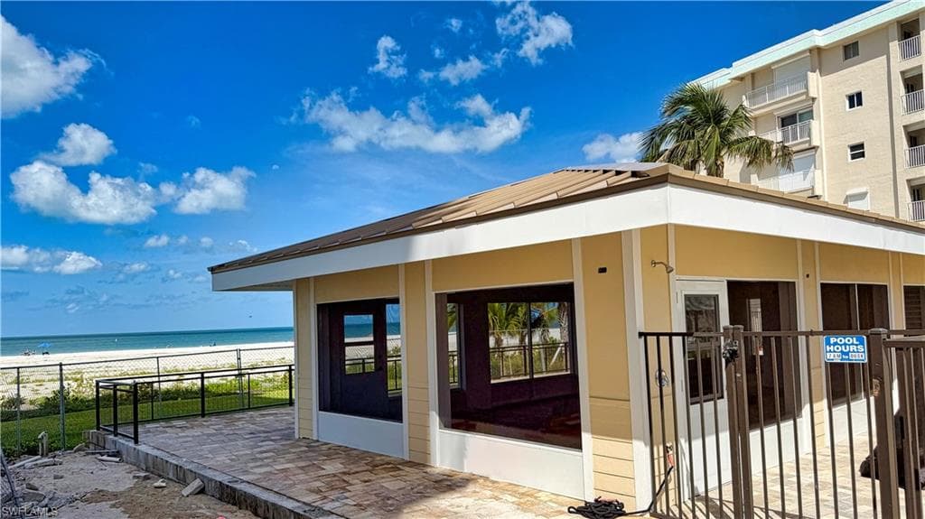 7500 Estero BLVD 1104-42