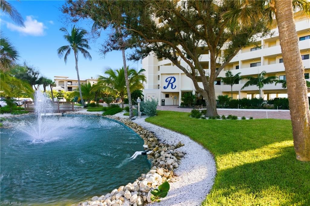 7500 Estero BLVD 1104-4