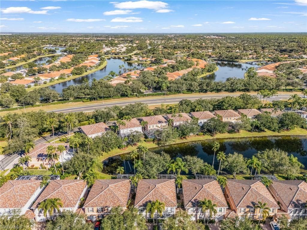 5733 Cove CIR-30