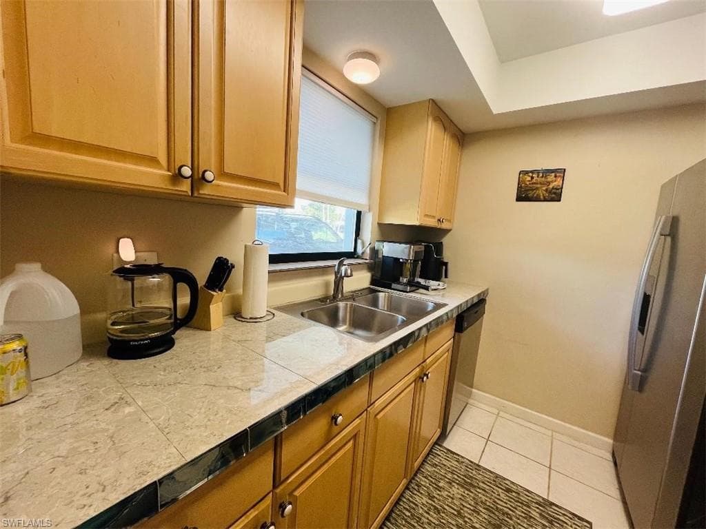 2210 Croton CT-5