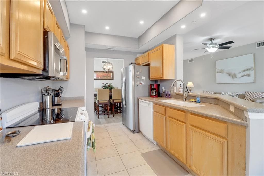 11601 Navarro WAY 2102-4