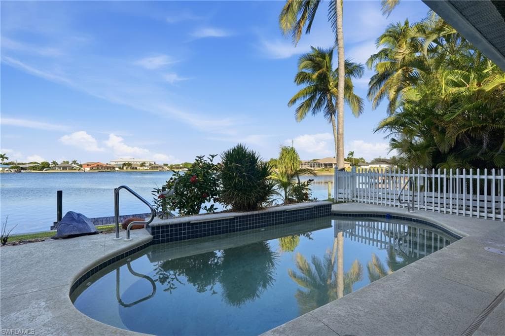 1624 Emerald Cove DR-35