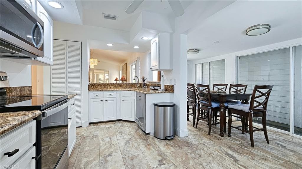 14805 Crooked Pond CT-13