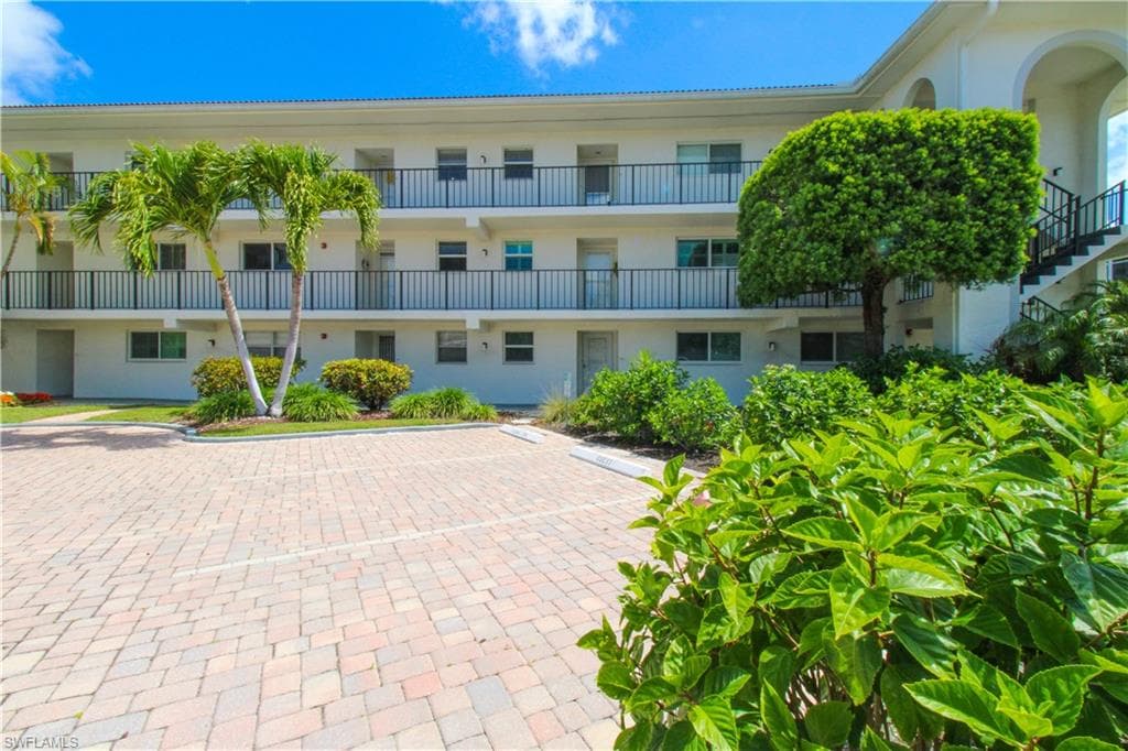 41 High Point CIR S 303-27