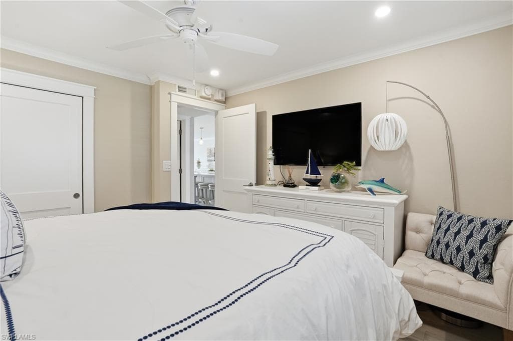 2532 Estero BLVD 102-23