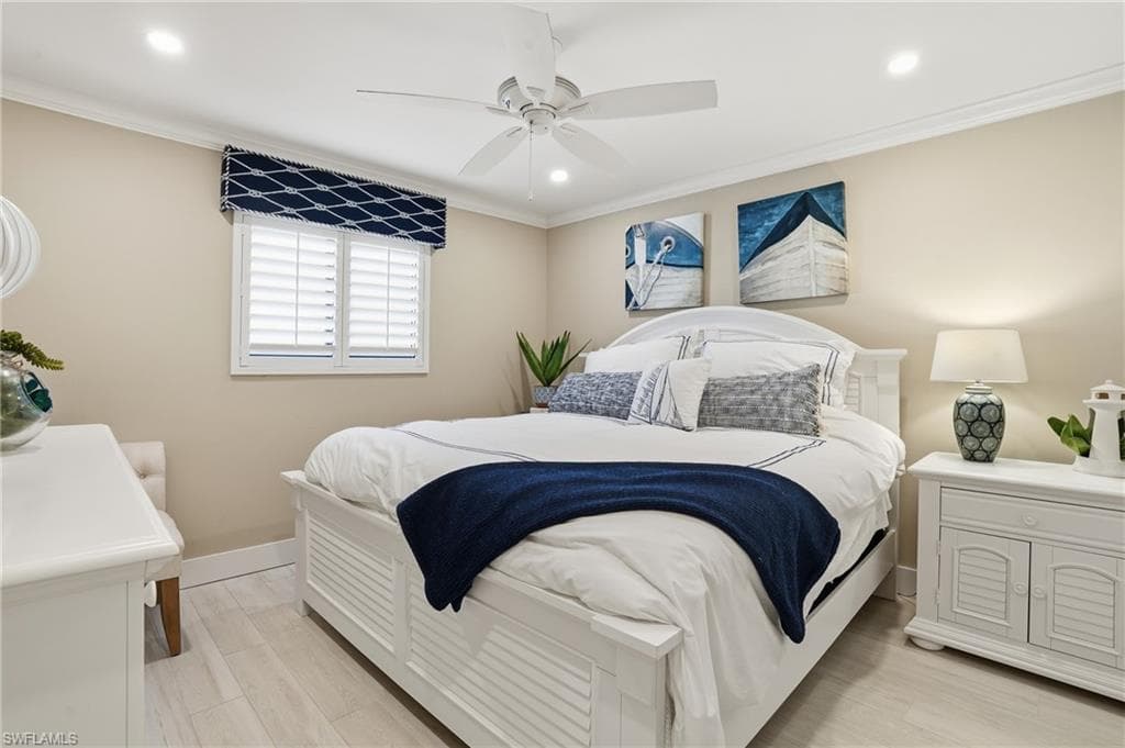 2532 Estero BLVD 102-6