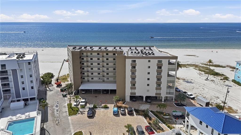 2532 Estero BLVD 102-42