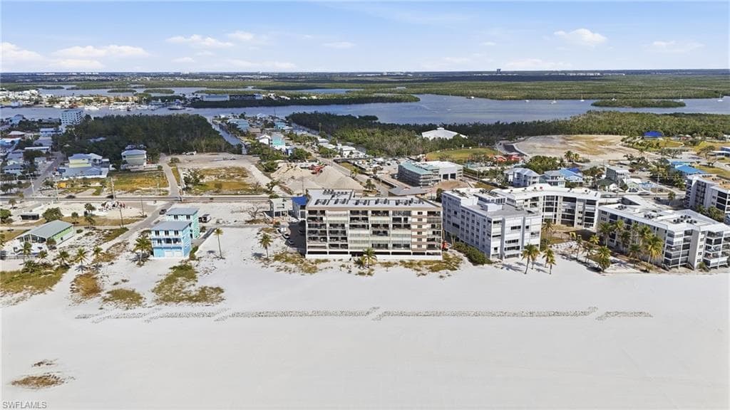 2532 Estero BLVD 102-32