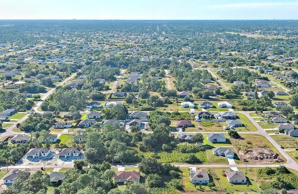 341 Ranchito AVE-19