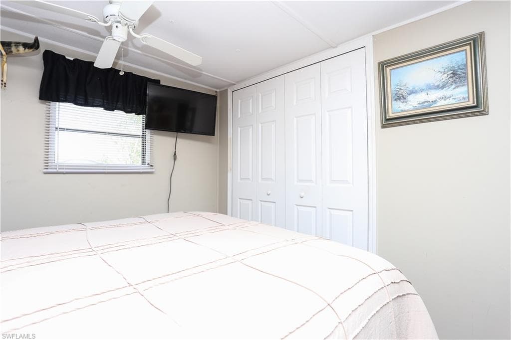 893 Manatee RD-6