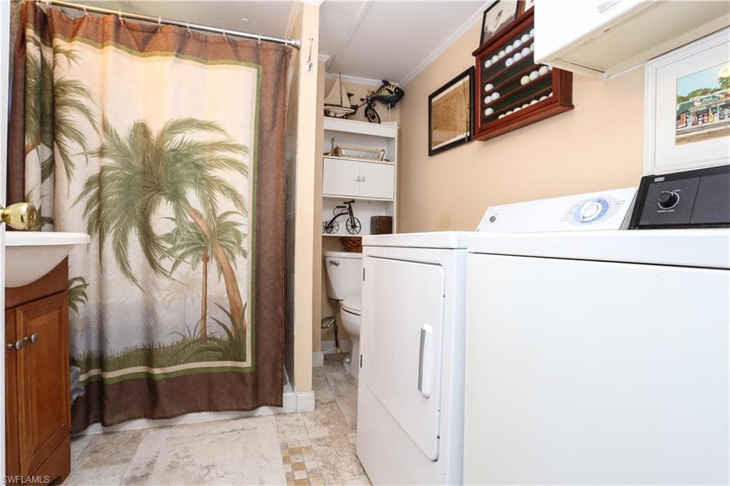 893 Manatee RD-8