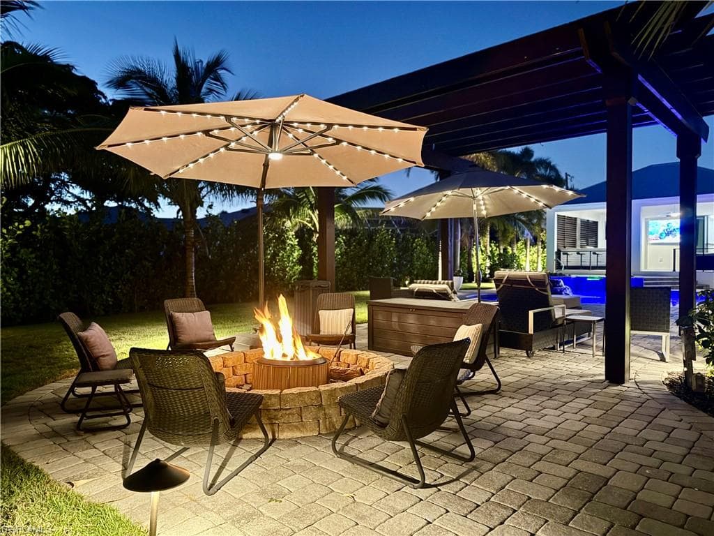 1555 Crayton RD-44