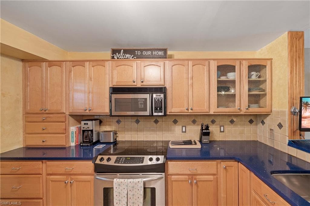 9395 Pennsylvania AVE 3-6