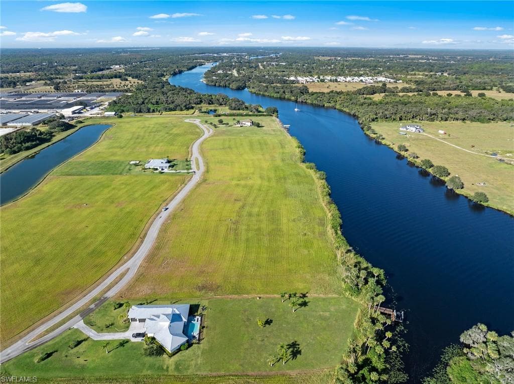 22821 Yellow Button LN-10