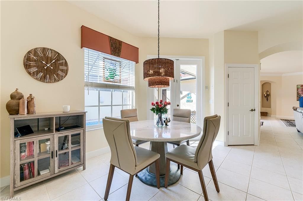 8920 Crown Colony BLVD-16