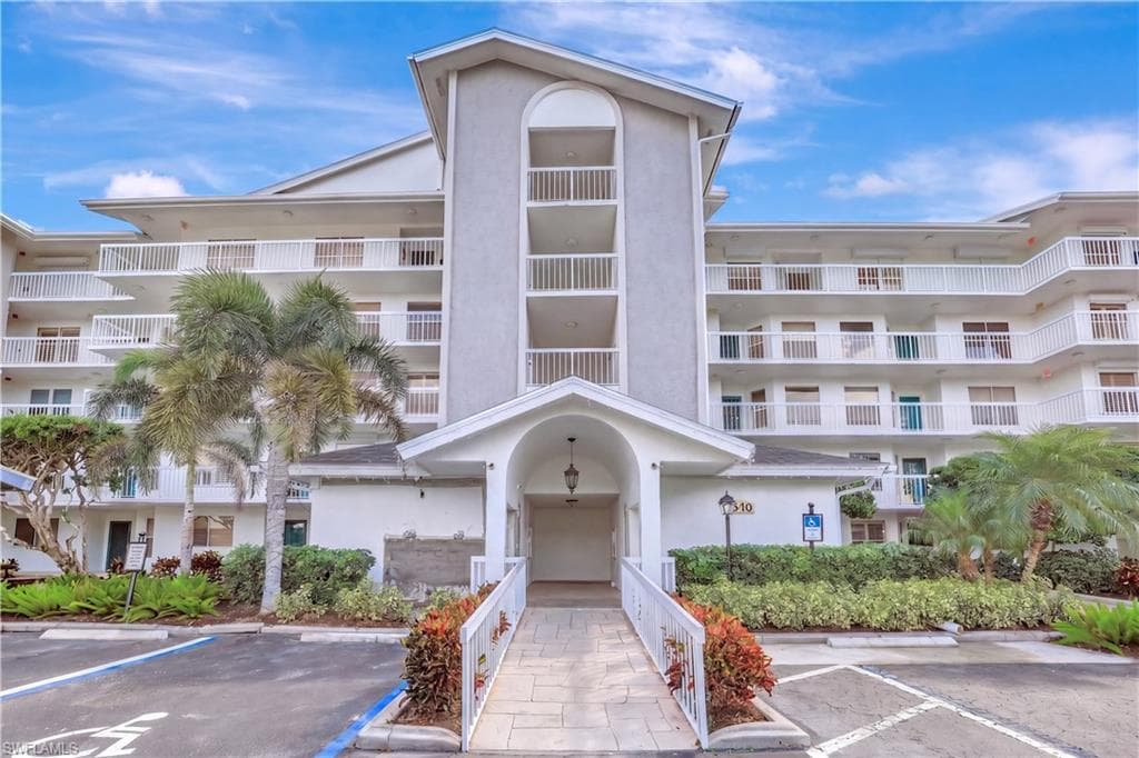 340 Horse Creek DR 207-2