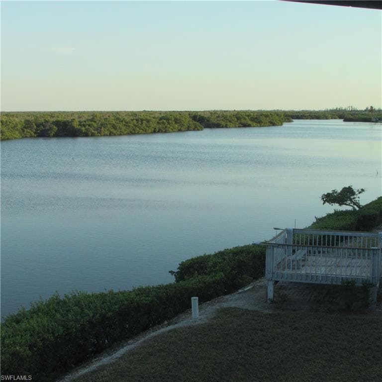 5371 Blue Crab CIR 1-43