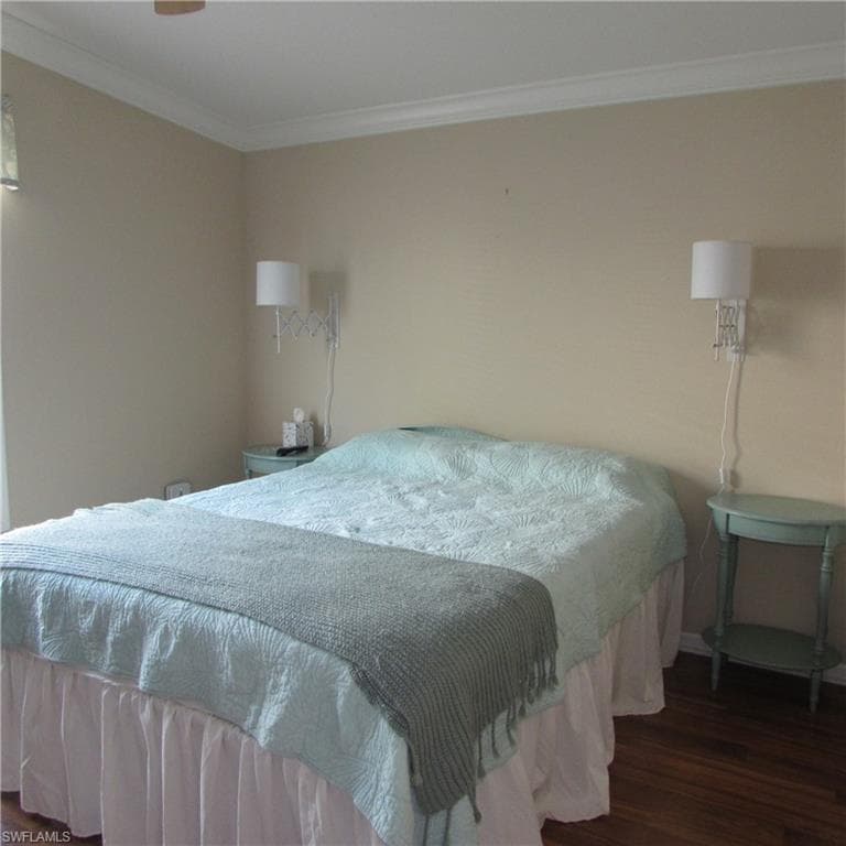5371 Blue Crab CIR 1-16