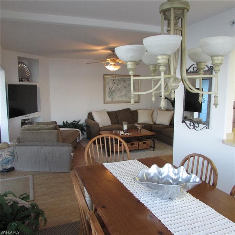 5371 Blue Crab CIR 1-32