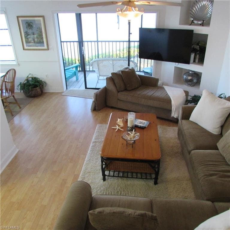 5371 Blue Crab CIR 1-40