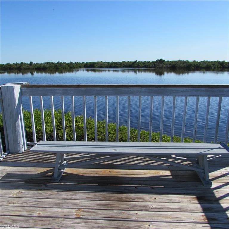 5371 Blue Crab CIR 1-4