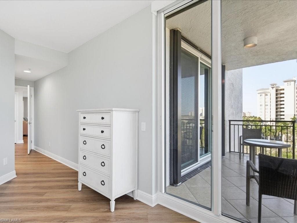 445 Cove Tower DR 704-18