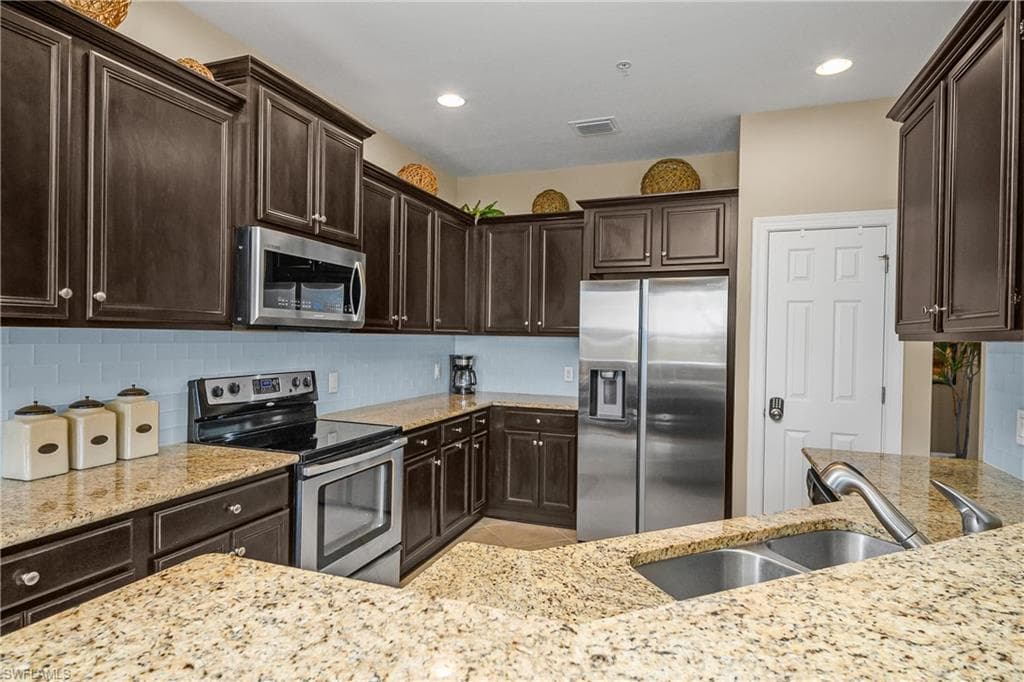9064 Siesta Bay DR 5-102-9
