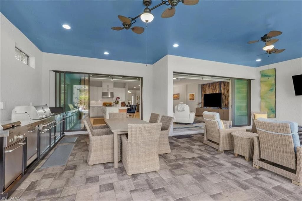 3221 Quilcene LN-27