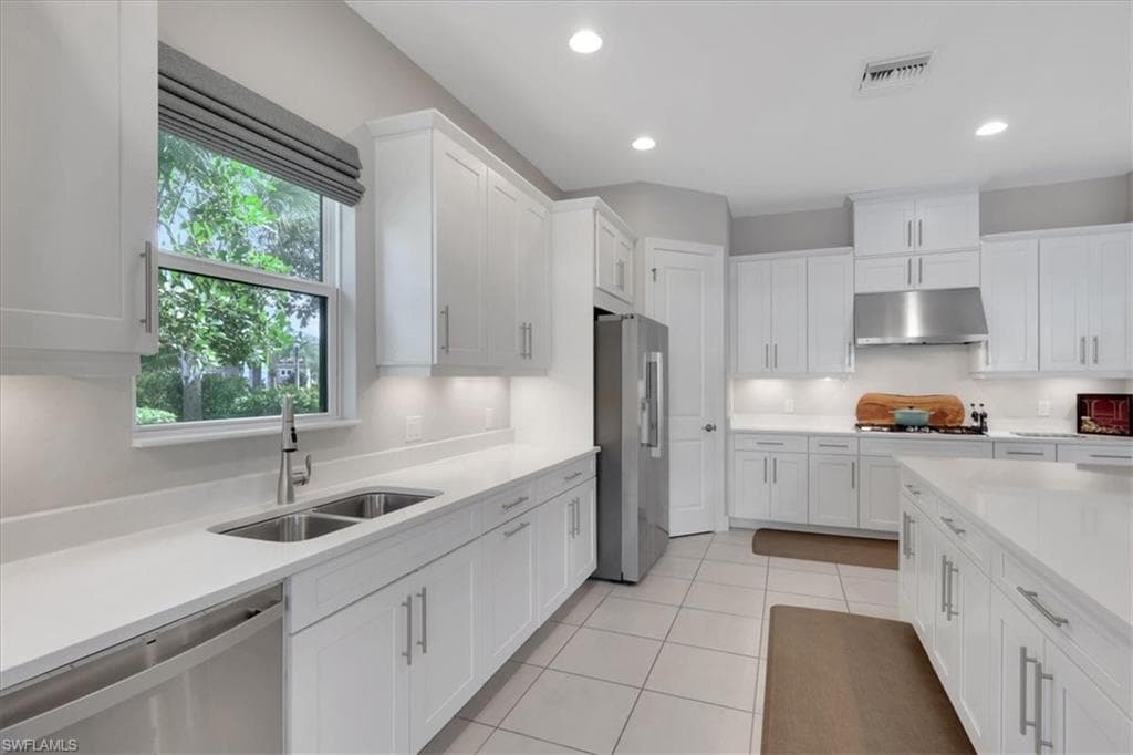 3221 Quilcene LN-13