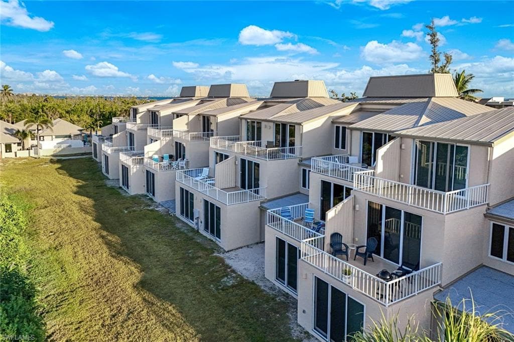200 Periwinkle WAY 214-32