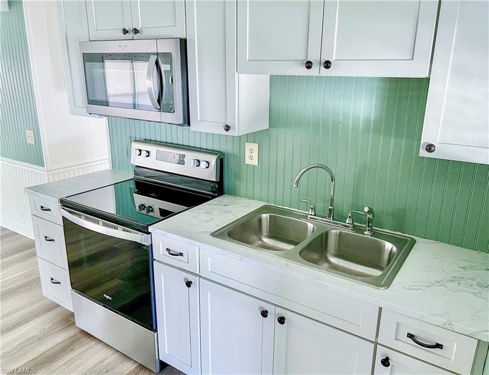 301 Dillard AVE-5