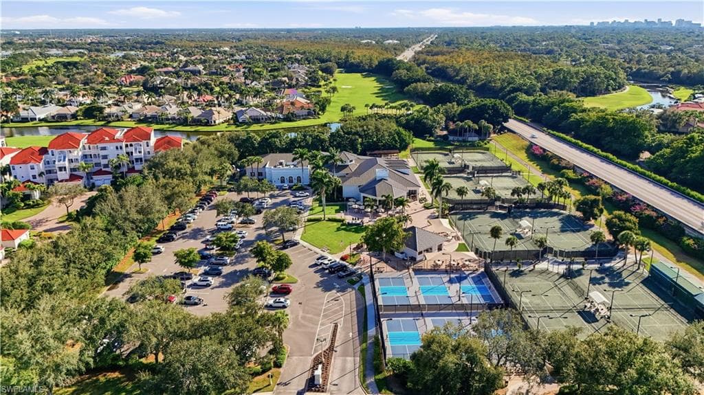 1600 Clermont DR J-302-33