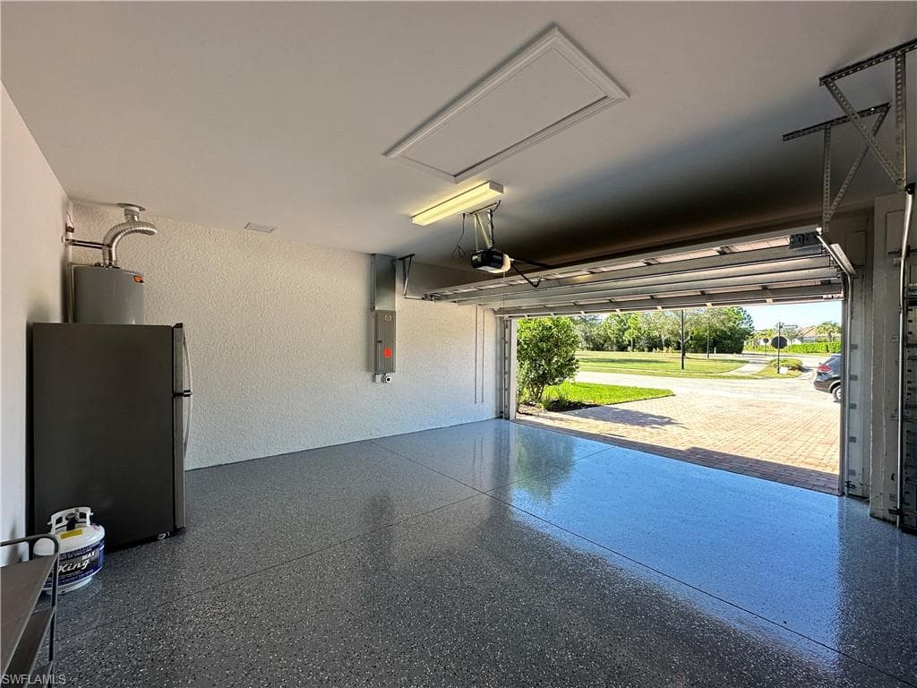 9260 Cormorant DR-31