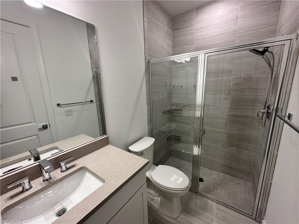 9260 Cormorant DR-29