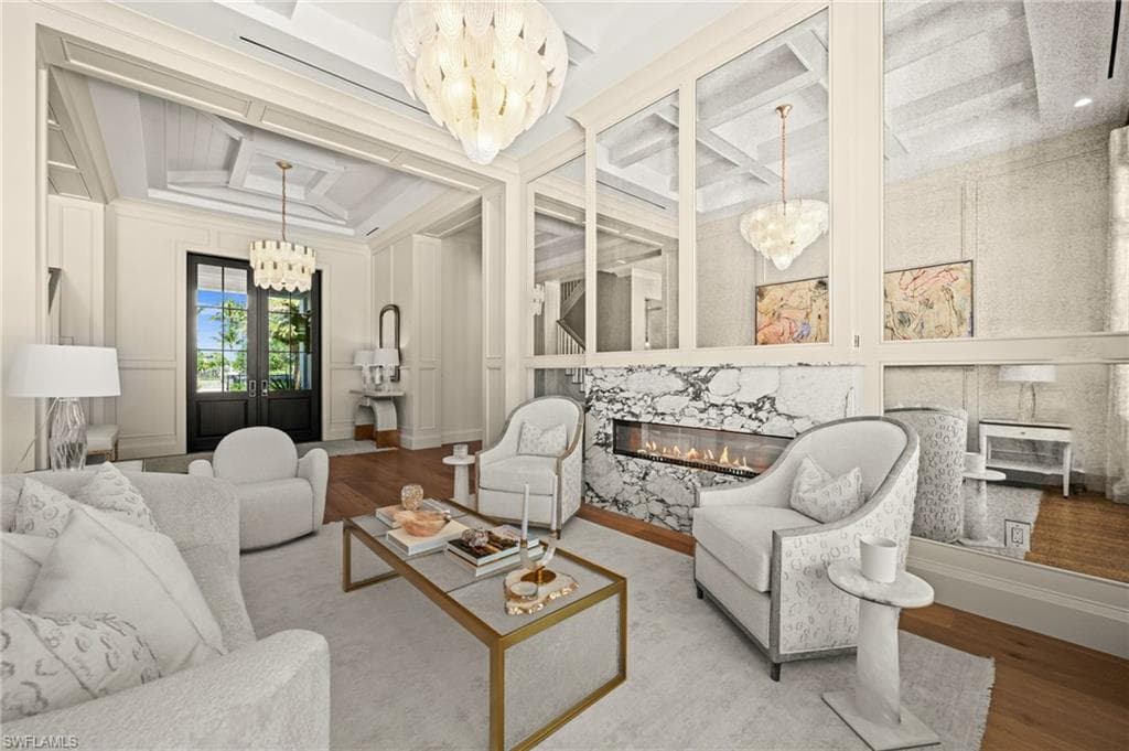 142 Eugenia DR-4