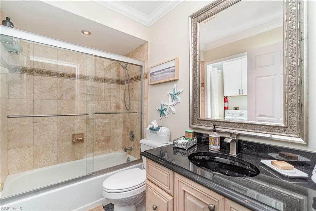 912 SW 48th TER 208-26