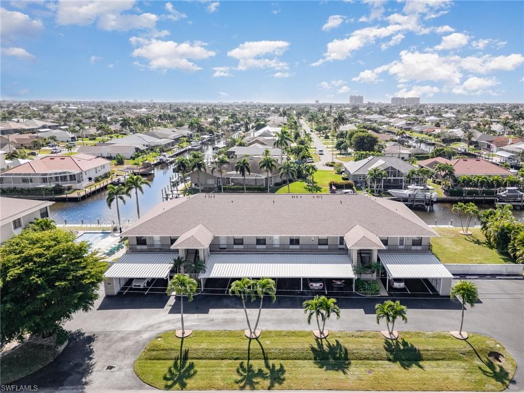 912 SW 48th TER 208-30