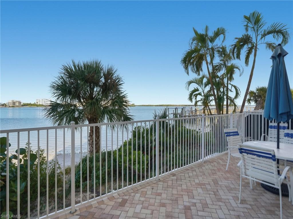 8701 Estero BLVD 201-19