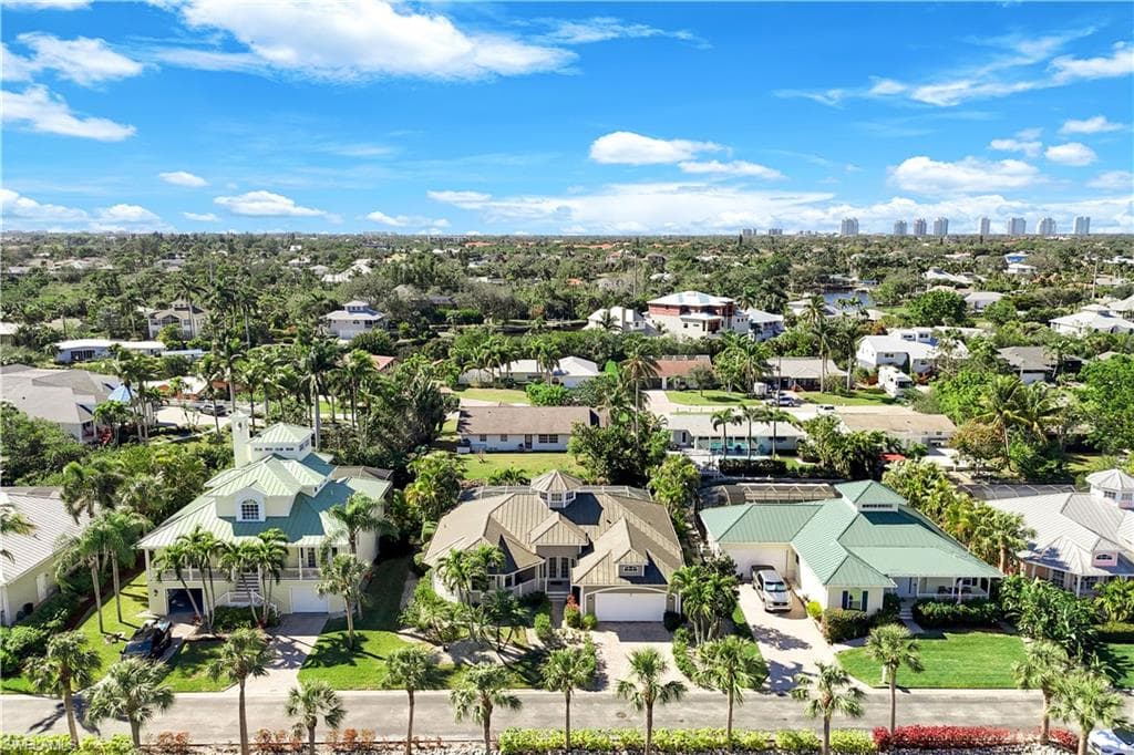 27160 Flamingo DR-4