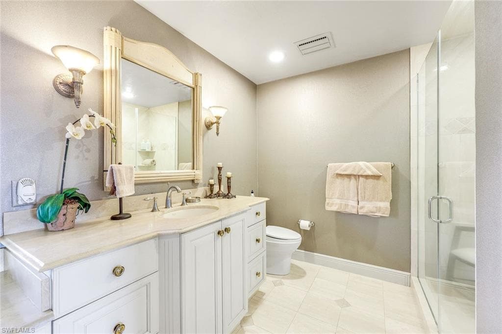 15620 Kinross CIR-22