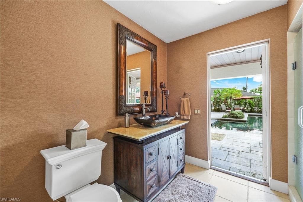 15620 Kinross CIR-35