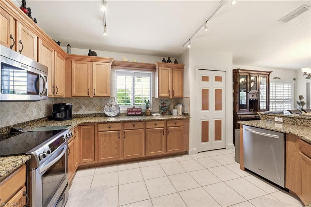8401 Southbridge DR 2-15