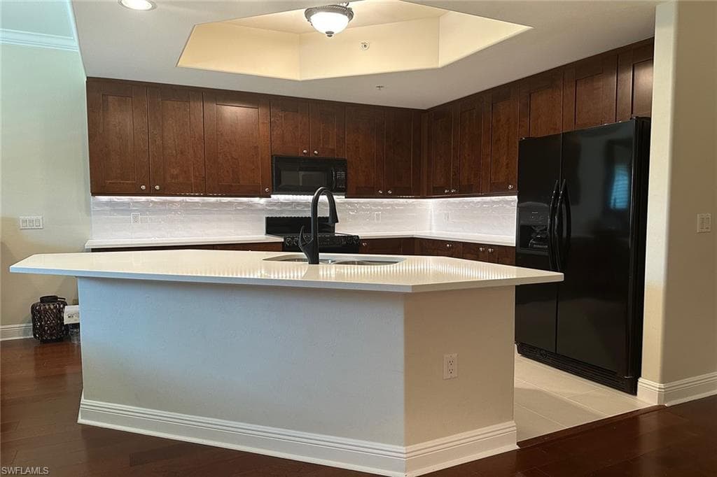 1015 Sandpiper ST D105-10